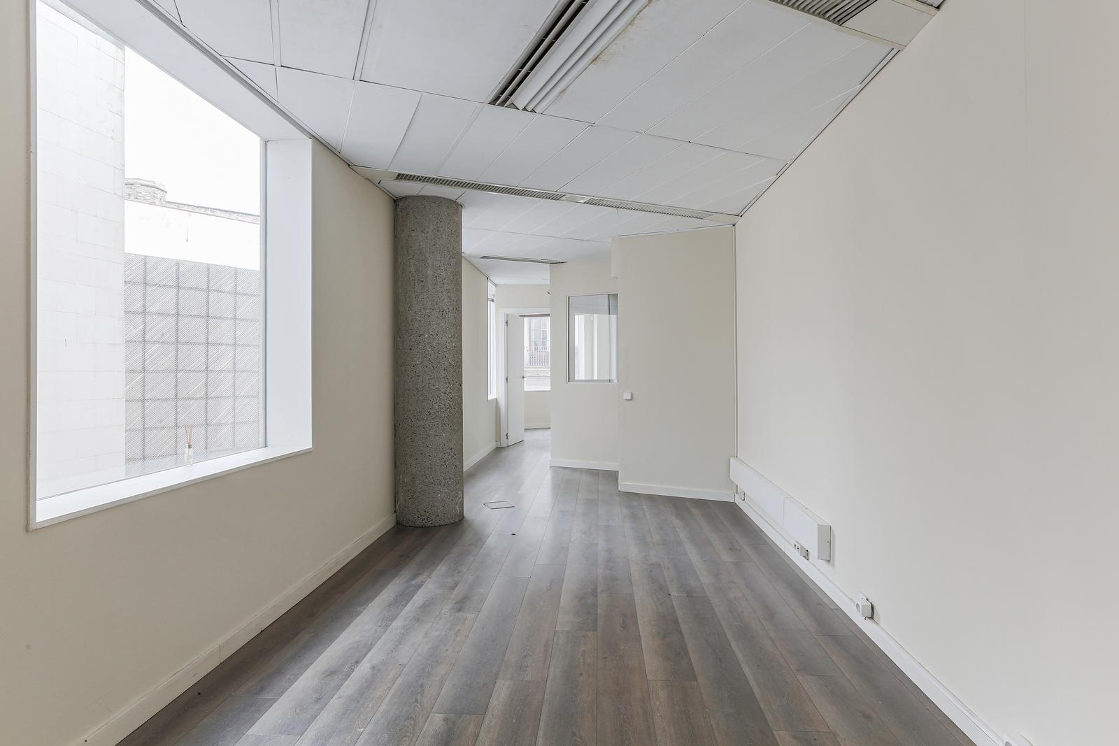 OFICINA EN VENDA EN LA RAMBLA DE BACELONA