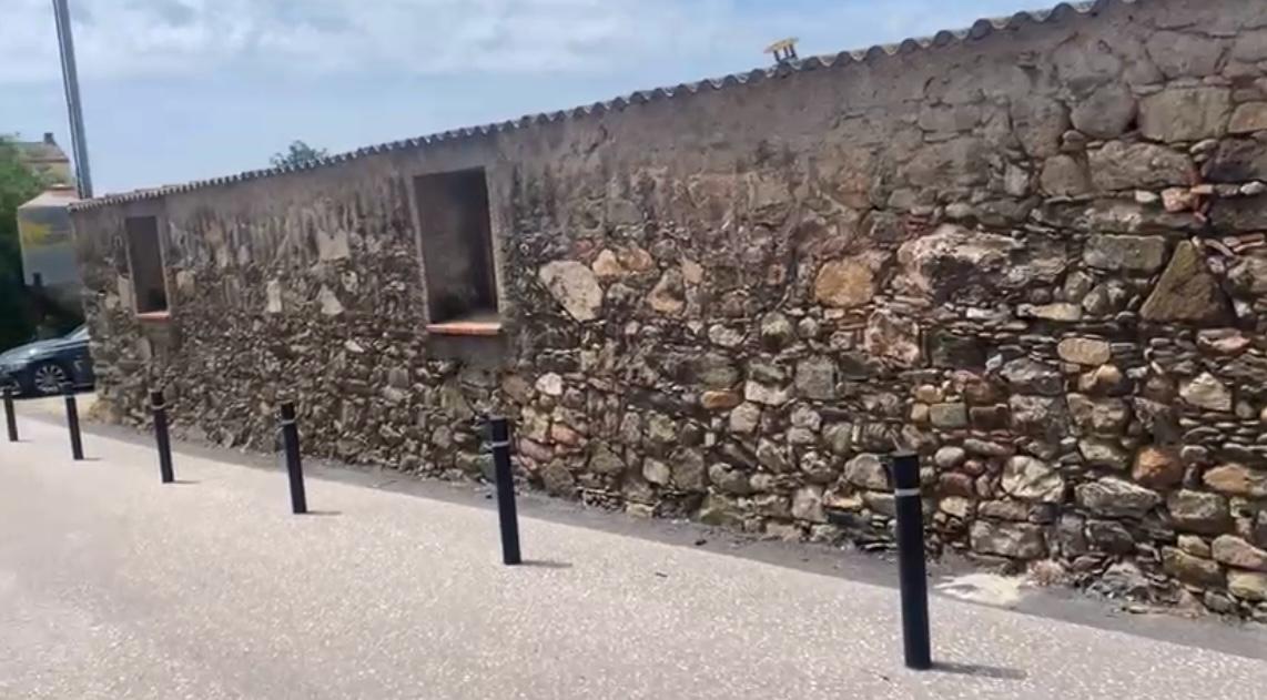 CASA DE PIEDRA EN VENTA A REFORMAR