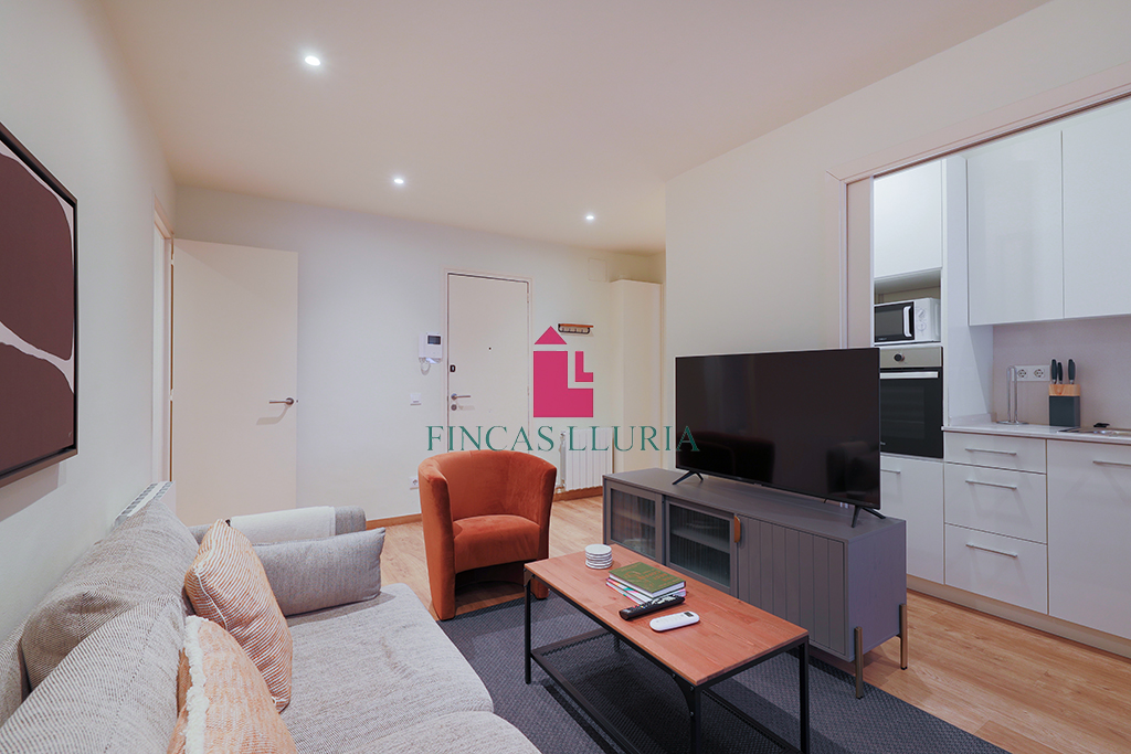 PIS EN VENDA REFORMAT I AMOBLAT A SARRIÀ